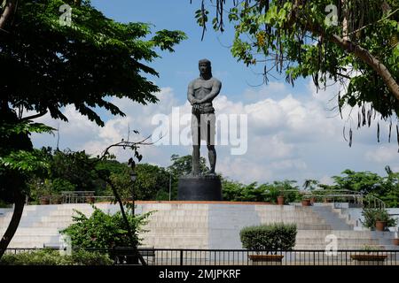 Philippinen Manila - Statue des Wächters der Freiheit - Lapu Lapu-Denkmal Stockfoto