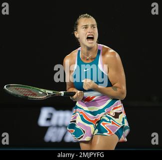Melbourne, Australien. 28. Januar 2023. Tennis, Grand Slam - Australian Open, Singles, Frauen, Finale: Rybakina (Kasachstan) - Sabalenka (Belarus). Aryna Sabalenka reagiert. Kredit: Frank Molter/dpa/Alamy Live News Stockfoto