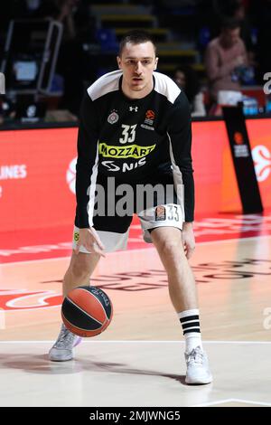 Belgrad, Serbien, 27. Januar 2023. Danilo Andjusic von Partizan Mozzart Bet Belgrad erwärmt sich während des EuroLeague-Spiels der Turkish Airlines 2022/2023 zwischen Crvena Zvezda mts Belgrad gegen Partizan Mozzart Bet Belgrad in der Aleksandar Nikolic Hall in Belgrad, Serbien. 27. Januar 2023. Kredit: Nikola Krstic/Alamy Stockfoto