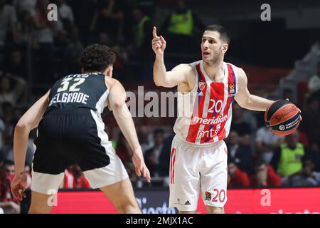 Belgrad, Serbien, 27. Januar 2023. Nikola Ivanovic von Crvena Zvezda mts Belgrad Gesten während des EuroLeague-Spiels der Turkish Airlines 2022/2023 zwischen Crvena Zvezda mts Belgrad gegen Partizan Mozzart Bet Belgrad in der Aleksandar Nikolic Hall in Belgrad, Serbien. 27. Januar 2023. Kredit: Nikola Krstic/Alamy Stockfoto