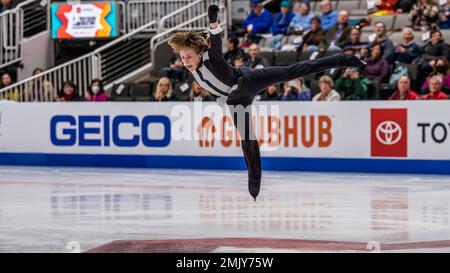 San Jose, USA. 27. Januar 2023. Ilia Malinin belegte am 27. Januar 2023 bei der Toyota US Figure Skating Championship 2023 in San Jose, Kalifornien, mit einem Ergebnis von 110,36 im Kurzprogramm für Männer den ersten Platz (Foto von Jeff Wong/Sipa USA). Kredit: SIPA USA/Alamy Live News Stockfoto