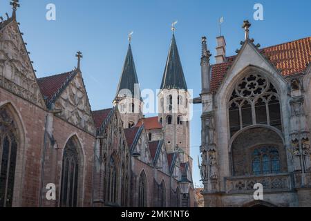 St. Martini-Kirche und Altstadtrathaus - Braunschweig, Niedersachsen, Deutschland Stockfoto