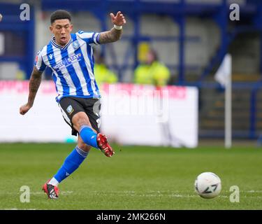 Sheffield, Großbritannien. 28. Januar 2023. Liam Palmer #2 von Sheffield Mittwoch während des Spiels Sheffield Wednesday vs Fleetwood Town in Hillsborough, Sheffield, Vereinigtes Königreich, Emirates FA Cup vierte Runde, 28. Januar 2023 (Foto von Steve Flynn/News Images) in Sheffield, Vereinigtes Königreich, 1./28. Januar 2023. (Foto: Steve Flynn/News Images/Sipa USA) Guthaben: SIPA USA/Alamy Live News Stockfoto