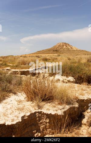 Saragossa im magischen Licht und Bardenas reales - eine Landschaft von einem anderen Stern Stockfoto