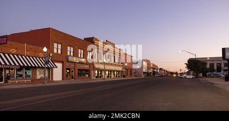 El Reno, Oklahoma, USA - 17. Oktober 2022: Das alte Geschäftsviertel an der Rock Island Avenue Stockfoto