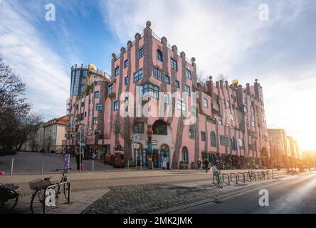 Hundertwasser Grüne Zitadelle von Magdeburg - Magdeburg, Sachsen-Anhalt, Deutschland Stockfoto