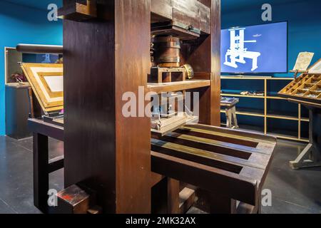 Gutenberg-Pressenachbildung im Gutenberg-Museum Interior - Mainz Stockfoto