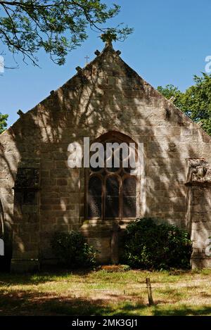 Chapelle de Notre-Dame de Tremalo, Christ jaune de Gaugin, Pont-Aven, Finistere, Bretagne, Bretagne, Frankreich, Europa Stockfoto