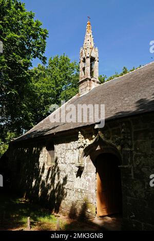 Chapelle de Notre-Dame de Tremalo, Christ jaune de Gaugin, Pont-Aven, Finistere, Bretagne, Bretagne, Frankreich, Europa Stockfoto