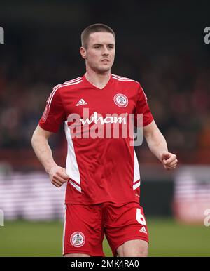 Liam Coyle von Accrington Stanley beim Emirates FA Cup-Spiel in der vierten Runde im Wham Stadium, Accrington. Foto: Samstag, 28. Januar 2023. Stockfoto