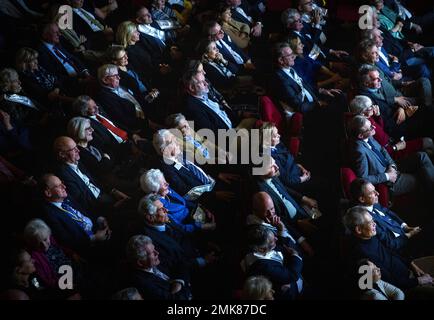 AMSTERDAM - die Feier des 100. Jubiläums des Wohlfahrtsklubs Rotary Netherlands im International Theater Amsterdam. Der Rotary hat weltweit mehr als eine Million Mitglieder, die Niederlande haben etwa 16.000 Rotary-Mitglieder. Die Vereine sind hauptsächlich an Sozialprojekten beteiligt. ANP RAMON VAN FLYMEN niederlande raus - belgien raus Stockfoto