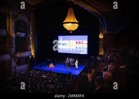 AMSTERDAM - die Feier des 100. Jubiläums des Wohlfahrtsklubs Rotary Netherlands im International Theater Amsterdam. Der Rotary hat weltweit mehr als eine Million Mitglieder, die Niederlande haben etwa 16.000 Rotary-Mitglieder. Die Vereine sind hauptsächlich an Sozialprojekten beteiligt. ANP RAMON VAN FLYMEN niederlande raus - belgien raus Stockfoto