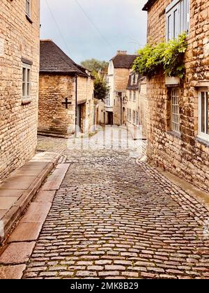 Kopfsteinpflaster in Stamford, Lincolnshire, Großbritannien Stockfoto