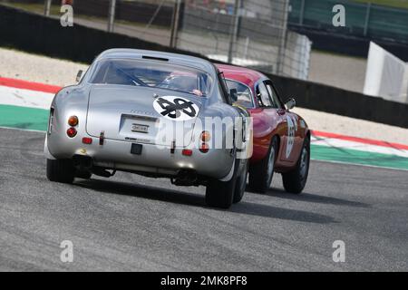 Scarperia, 3. April 2022: Ferrari 250GT SWB Jahr 1961 in Aktion während Mugello Classic 2022 auf der Mugello Circuit in Italien. Stockfoto