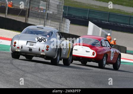 Scarperia, 3. April 2022: Ferrari 250GT SWB Jahr 1961 in Aktion während Mugello Classic 2022 auf der Mugello Circuit in Italien. Stockfoto