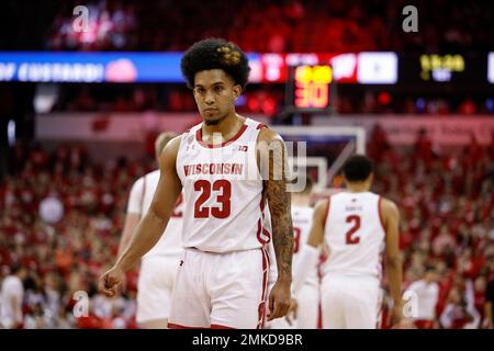 Madison, WI, USA. 28. Januar 2023. Im Kohl Center in Madison, WI, bewachen die Dachse von Wisconsin während des NCAA-Basketballspiels zwischen den Illinois Fighting Illini und den Dachse von Wisconsin Chucky Hepburn (23). Darren Lee/CSM/Alamy Live News Stockfoto