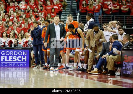 Madison, WI, USA. 28. Januar 2023. Illinois Fighting Illini Head Coach Brad Underwood während des NCAA-Basketballspiels zwischen den Illinois Fighting Illini und den Dachse von Wisconsin im Kohl Center in Madison, WI. Darren Lee/CSM/Alamy Live News Stockfoto