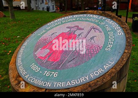 Monument in Believe Square, für Wigans Geburt und Aufzucht von Gerrard Winstanley und der Diggers' (True Leveller)-Bewegung des 17. Jahrhunderts, 1609-1676 Stockfoto
