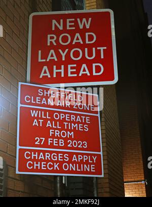 Sheffield Clean Air Zone CAZ, ab 27. Februar 2023 , Schild Stockfoto