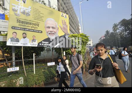 INDIEN. MUMBAI (BOMBAY). POSTER VON NARENDRA MODI, INDISCHER PREMIERMINISTER Stockfoto