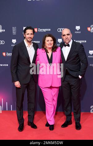 Adelfa Calvo, Luis Tosar, Juan Diego Botto nimmt am 28. Januar 2023 in Saragossa, Spanien, an den Feroz Awards 2023 - Red Carpet im Auditorium Teil. Foto von ABACAPRESS.COM Stockfoto