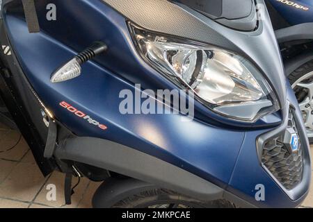 Bordeaux , Aquitaine France - 20 01 2023 : Piaggio MP3 500 hpe Markenlogo und Textschild Motorrad dreirädriges Motorrad Stockfoto