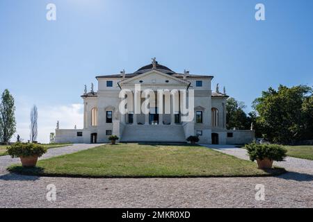 Vicenza, Italien - August 13 2022: Villa La Rotonda oder Villa Almerico Capra Valmarana Außenfassade der Renaissance-Architektin Andrea Palladio. Stockfoto