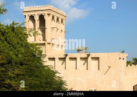 Das Nationalmuseum im Ras Al Khaimah (RAK) (historisch gesehen Julfar) ist die größte Stadt und Hauptstadt des Emirats von Ras Al Khaimah, Vereinigte Arabische Emirate. Stockfoto