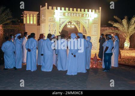 Kulturelle Folklore-Tanzshow im Mittleren Osten für Touristen Dubai, Vereinigte Arabische Emirate, Stockfoto