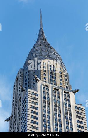 Das Chrysler Building, die Art déco-Ikone von New York City. Blick von der Lexington Avenue an der East 41. Street. Stockfoto