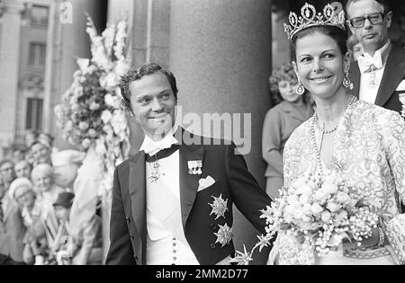 Hochzeit von Carl XVI Gustaf und Silvia Sommerlath. Carl XVI Gustaf, König von Schweden. Geboren am 30. april 1946. Am Abend am Tag vor ihrer Hochzeit auf einer Gala in der königlichen Oper in Stockholm, 18. juni 1976. BV55-2 Stockfoto