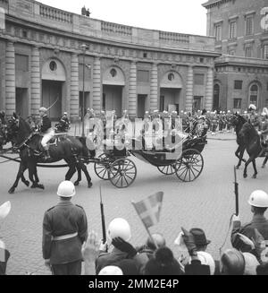 König Gustaf VI. Adolf zum 80. Geburtstag 1962. König Gustaf VI Adolf und Königin Louise zusammen mit Carl XVI Gustaf Stockholms Castle Stockfoto