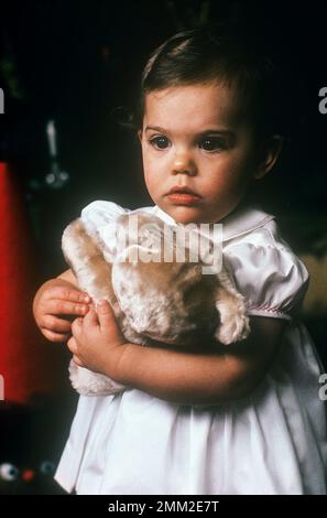 Carl XVI Gustaf, König von Schweden. Geboren am 30. april 1946. Bilder mit Königin Silvia und Kronprinzessin Victoria in einem Raum des Königsschlosses in Stockholm bei der jährlichen weihnachtsfotosession 1978. Stockfoto