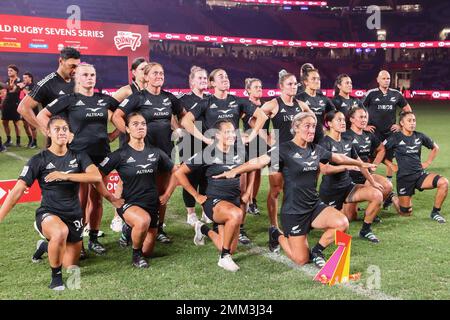 29. Januar 2023; Allianz Stadium, Sydney, NSW, Australien: HSBC Sydney Rugby Sevens Neuseeland Frauen-Team bereitet sich auf die Haka vor Stockfoto