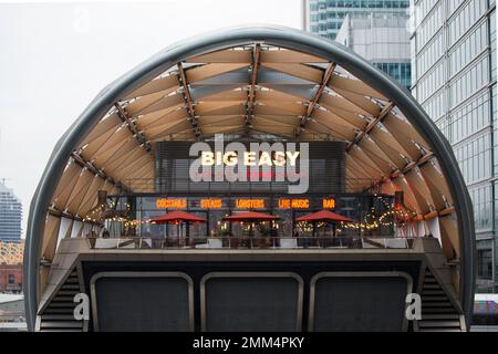 Big Easy Bar an der Elizabeth Line Station am Canary Wharf Stockfoto
