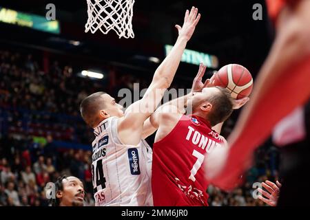 Italien. 29. Januar 2023. EA7 EMPORIO ARMANI MILANO vs AQUILA BASKET TRENTO, Serie A Lega Basket Championship 2022-2023, 17. Tag, 29. Januar 2023, auf dem Foto Stefano Tonut (EA7 EMPORIO ARMANI MILANO) redaktionelle Verwendung nur Kredit: Independent Photo Agency/Alamy Live News Stockfoto