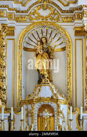 Die Figur der Jungfrau Maria auf dem Altar, Kirche St. Ulrich, Rechtis, Allgaeu, Bayern, Deutschland Stockfoto