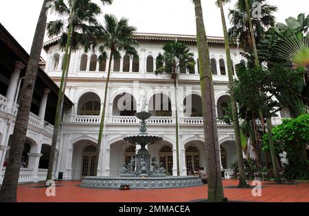 Innenhöfe mit Springbrunnen, Raffles Hotel, Singapur Stockfoto