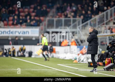 ROTTERDAM, NIEDERLANDE - JANUAR 29: John Heitinga, Interimsmanager von Ajax während des niederländischen Eredivisie-Spiels zwischen Excelsior Rotterdam und Ajax im Van Donge & De Roo-Stadion am 29. Januar 2022 in Rotterdam, Niederlande (Foto von Peter van der Klooster/Alamy Live News) Stockfoto