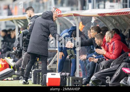 ROTTERDAM, NIEDERLANDE - JANUAR 29: John Heitinga, Interimsmanager von Ajax nach den 0-1 Jahren während des niederländischen Eredivisie-Spiels zwischen Excelsior Rotterdam und Ajax im Van Donge & De Roo-Stadion am 29. Januar 2022 in Rotterdam, Niederlande (Foto von Peter van der Klooster/Alamy Live News) Stockfoto