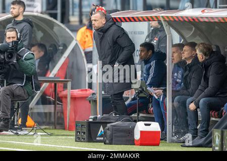 ROTTERDAM, NIEDERLANDE - JANUAR 29: John Heitinga, Interimsmanager von Ajax während des niederländischen Eredivisie-Spiels zwischen Excelsior Rotterdam und Ajax im Van Donge & De Roo-Stadion am 29. Januar 2022 in Rotterdam, Niederlande (Foto von Peter van der Klooster/Alamy Live News) Stockfoto