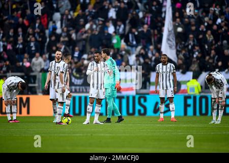 Turin, Italien. 29. Januar 2023 (L-R)Mattia De Sciglio, Federico Gatti, Angel Di Maria, Danilo Luiz da Silva, Wojciech Szczesny, Gleison Bremer und Adrien Rabiot vom FC Juventus werden während des Fußballspiels der Serie A zwischen dem FC Juventus und dem AC Monza gesehen. Kredit: Nicolò Campo/Alamy Live News Stockfoto