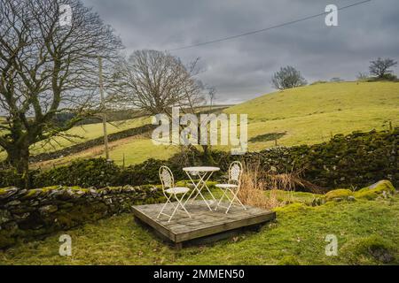 Spaziergang durch die Wainwright Outlyers in der Nähe von Windermere im Lake District Stockfoto