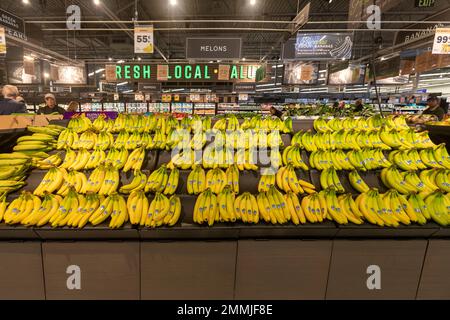 Macomb Twp., Michigan - Ein Meijer-Supermarkt, neu eröffnet in Detroit. Das Konzept, dass das Geschäft nur für Lebensmittel bestimmt ist, ist neu für die Kette; es ist ein riesiges Angebot Stockfoto