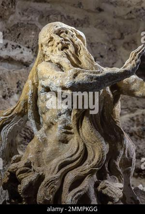 Steinskulptur von St. Onuphrius, Rukomysh. Geschrieben von Pinzel. Stockfoto