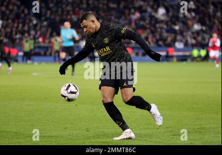 Paris, Frankreich. 30. Januar 2023. Kylian Mbappe von PSG während des Fußballspiels der französischen Meisterschaft Ligue 1 zwischen Paris Saint-Germain (PSG) und Stade de Reims am 29. Januar 2023 im Parc des Princes Stadion in Paris, Frankreich - Photo Jean Catuffe/DPPI Credit: DPPI Media/Alamy Live News Stockfoto