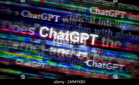 Posen, Polen, 25. Januar 2023: ChatGPT-Schlagzeilen in internationalen Medien mit OpenAI, Chat gpt ai bot. Abstraktes Konzept von Nachrichtentiteln auf Nein Stockfoto