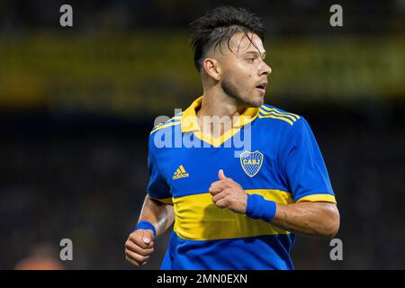 Buenos Aires, Argentinien. 29. Januar 2023. Oscar Romero von Boca Juniors blickt auf ein Spiel zwischen Boca und Atletico Tucuman im Rahmen der Liga Profesional 2023 im Estadio Alberto J. Armando. (Endstand: Boca 1:0 Atletico Tucuman). Kredit: SOPA Images Limited/Alamy Live News Stockfoto