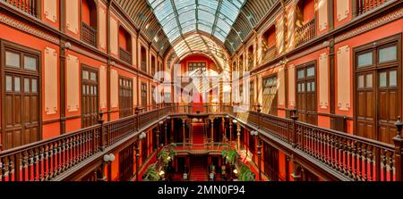 Frankreich, Pyrenäen Atlantiques, Bearn, Salies de Bearn, Kasino, Innenansicht des Casinos Salies de Bearn Stockfoto