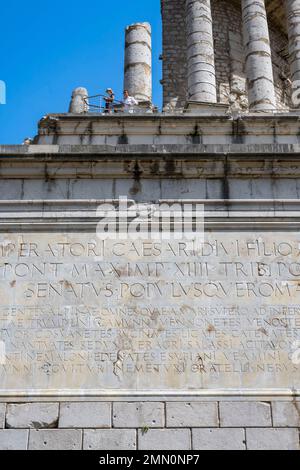 Frankreich, Alpes-Maritimes, La Turbie, Trophée d'Auguste oder Trophée des Alpes, römisches Denkmal, erbaut im Jahr 6 v. Chr. Stockfoto